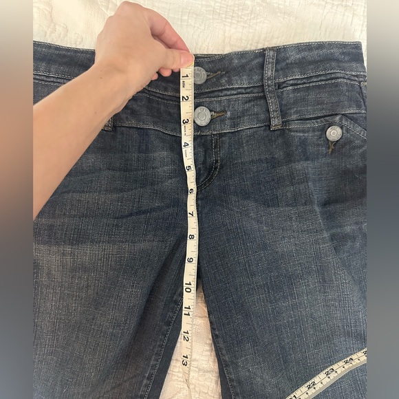 Kut from the Kloth Medium Blue Flare Jeans - Picture 5 of 11